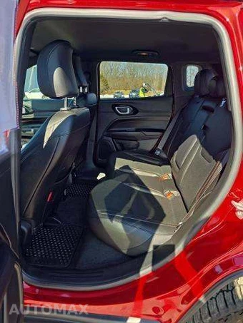 2025 Jeep Compass Trailhawk - miniatura 14