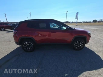 2025 Jeep Compass Trailhawk - miniatura 5