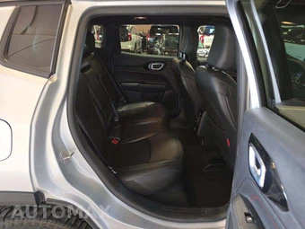 2025 Jeep Compass Trailhawk - miniatura 16