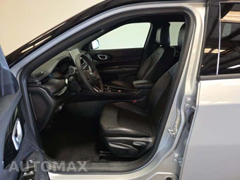 2025 Jeep Compass Trailhawk - miniatura 6