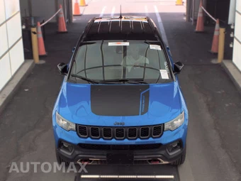2025 Jeep Compass Trailhawk - miniatura 2