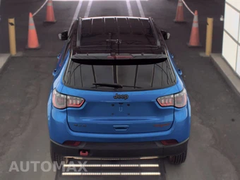 2025 Jeep Compass Trailhawk - miniatura 5