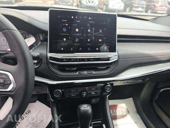 2025 Jeep Compass Trailhawk - miniatura 10
