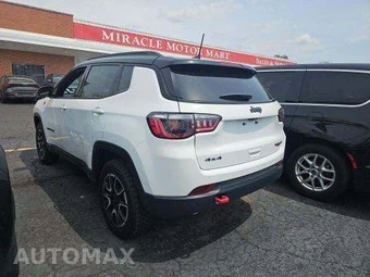 2025 Jeep Compass Trailhawk - miniatura 2