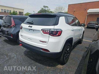 2025 Jeep Compass Trailhawk - miniatura 3