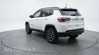 2025 Jeep Compass Trailhawk - miniatura 5