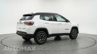 2025 Jeep Compass Trailhawk - miniatura 7