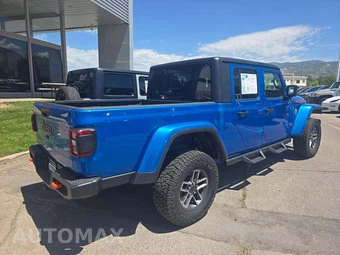 2025 Jeep Gladiator Mojave Crew Cab Medium Bed - miniatura 3