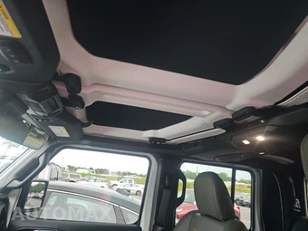 2025 Jeep Gladiator Mojave X Crew Cab Medium Bed - miniatura 17