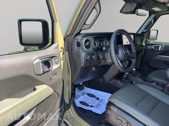 2025 Jeep Gladiator Mojave X Crew Cab Medium Bed - miniatura 6