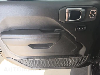 2025 Jeep Gladiator Nighthawk Crew Cab Medium Bed - miniatura 9