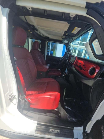 2025 Jeep Gladiator Nighthawk Crew Cab Medium Bed - miniatura 18