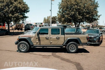 2025 Jeep Gladiator Rubicon Crew Cab Medium Bed - miniatura 4