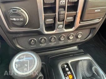2025 Jeep Gladiator Sport Crew Cab Medium Bed - miniatura 34