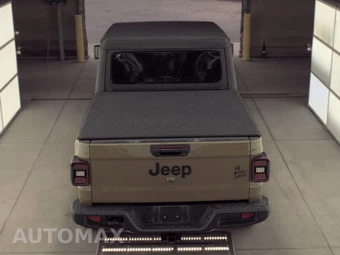 2025 Jeep Gladiator Willys Crew Cab Medium Bed - miniatura 5