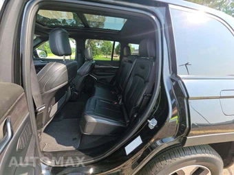 2025 Jeep Grand Cherokee 4xe - miniatura 10