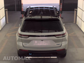 2025 Jeep Grand Cherokee 4xe Trailhawk - miniatura 5