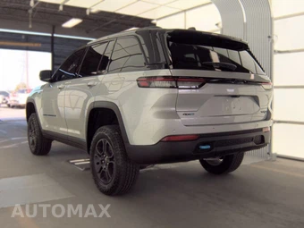 2025 Jeep Grand Cherokee 4xe Trailhawk - miniatura 6