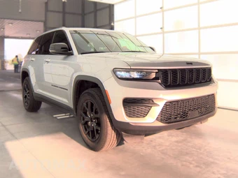 2025 Jeep Grand Cherokee Altitude - miniatura 3