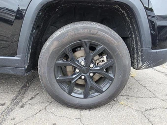 2025 Jeep Grand Cherokee Altitude - miniatura 4