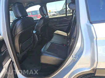 2025 Jeep Grand Cherokee Altitude - miniatura 13