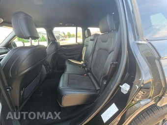 2025 Jeep Grand Cherokee Altitude - miniatura 13
