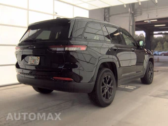 2025 Jeep Grand Cherokee Altitude - miniatura 4