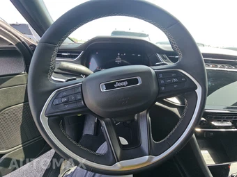 2025 Jeep Grand Cherokee Altitude - miniatura 10