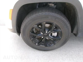 2025 Jeep Grand Cherokee Altitude - miniatura 20