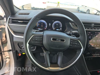 2025 Jeep Grand Cherokee Altitude - miniatura 10