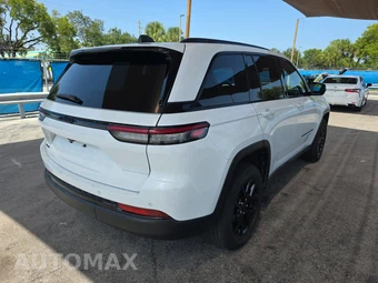 2025 Jeep Grand Cherokee Altitude - miniatura 4