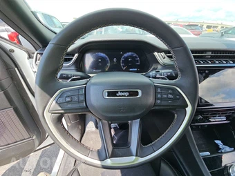 2025 Jeep Grand Cherokee Altitude - miniatura 10