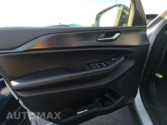 2025 Jeep Grand Cherokee Altitude - miniatura 9