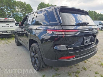 2025 Jeep Grand Cherokee Altitude - miniatura 2