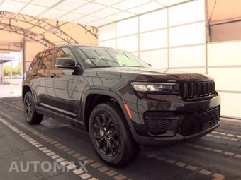2025 Jeep Grand Cherokee Altitude - miniatura 3
