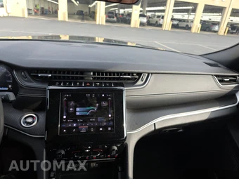 2025 Jeep Grand Cherokee Altitude - miniatura 11