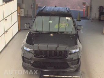 2025 Jeep Grand Cherokee Altitude - miniatura 2