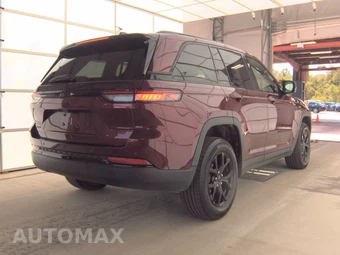 2025 Jeep Grand Cherokee Altitude - miniatura 4