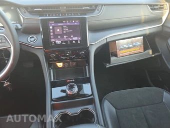 2025 Jeep Grand Cherokee Altitude - miniatura 11