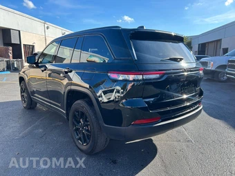 2025 Jeep Grand Cherokee Altitude - miniatura 4