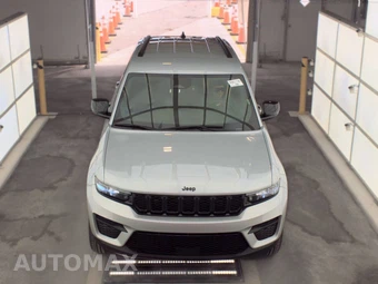 2025 Jeep Grand Cherokee Altitude - miniatura 2
