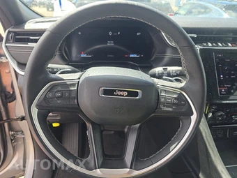2025 Jeep Grand Cherokee Altitude - miniatura 10