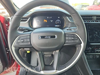 2025 Jeep Grand Cherokee Altitude - miniatura 10