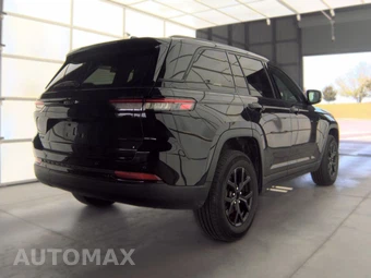 2025 Jeep Grand Cherokee Altitude - miniatura 4
