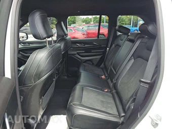 2025 Jeep Grand Cherokee Altitude - miniatura 13