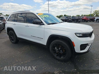 2025 Jeep Grand Cherokee Altitude - miniatura 4