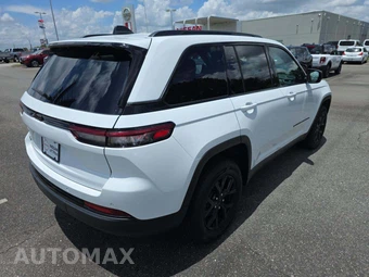 2025 Jeep Grand Cherokee Altitude - miniatura 3