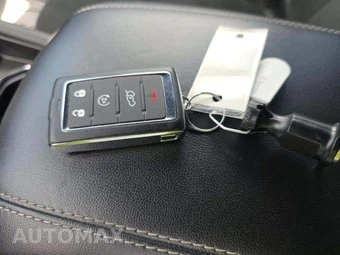2025 Jeep Grand Cherokee Altitude - miniatura 8