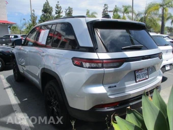 2025 Jeep Grand Cherokee Altitude - miniatura 10