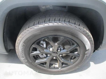 2025 Jeep Grand Cherokee Altitude - miniatura 15